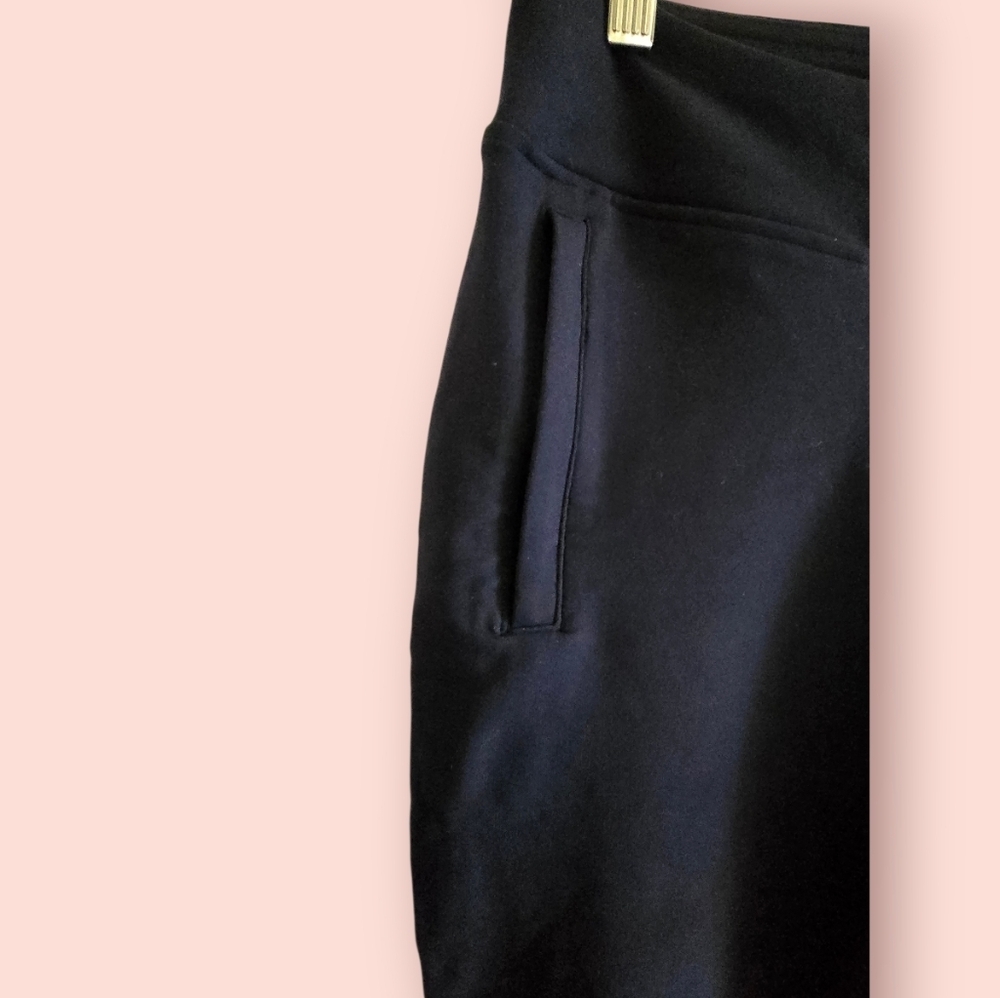 T by Talbots Womens Navy Capri Workout Wear Leggings - Picture 3 of 5